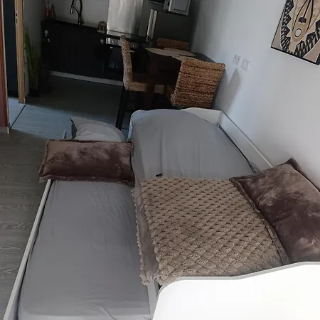 Apartment Grand Dans Maison Parking Prive Gratuit Eschentzwiller