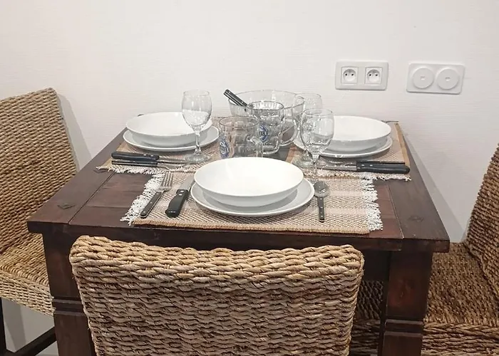 Grand Dans Maison Parking Privé Gratuit Eschentzwiller