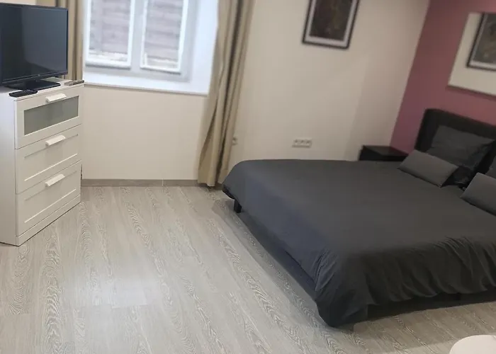 Grand Dans Maison Parking Privé Gratuit *